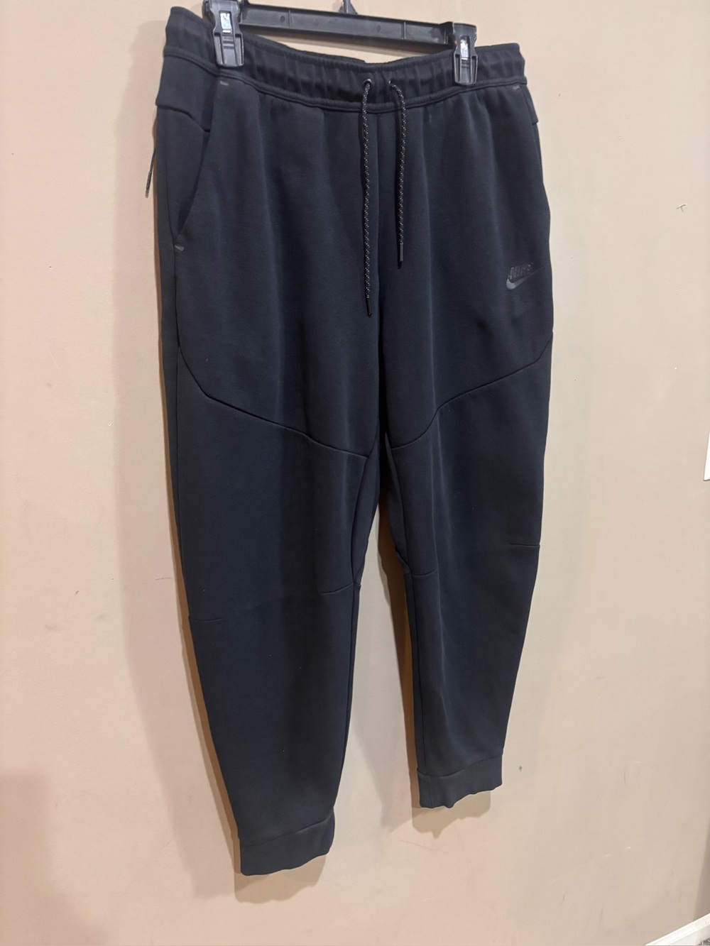 Nike Tech Fleece Men's XL Black Jogger Sweatpants Pants Taped Zip Pocket